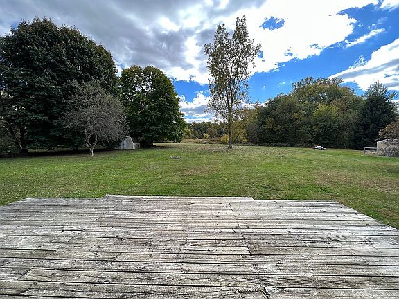 3rd image of 10296 Barnes Hwy