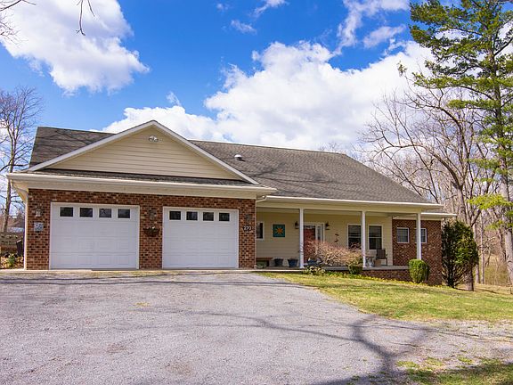 2nd image of 270 Meadow Ln