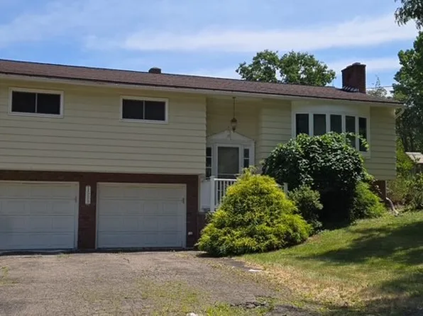 1509 Drexel Dr, Vestal, NY 13850