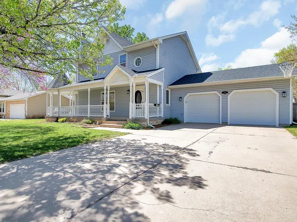175 S Williamsburg St, Andover, KS 67002