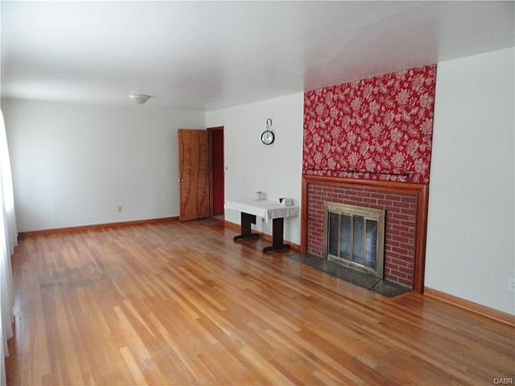 4th image of 811 Fairacres Dr