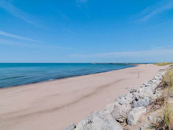 16008961_2