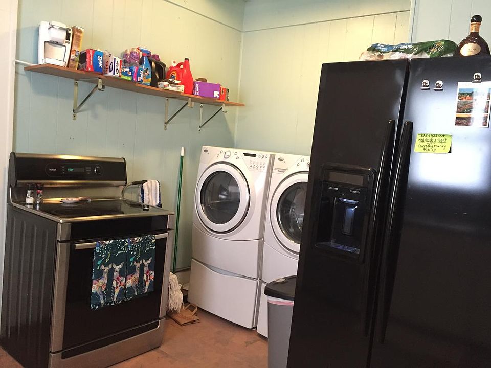 Kitchen/Laundry