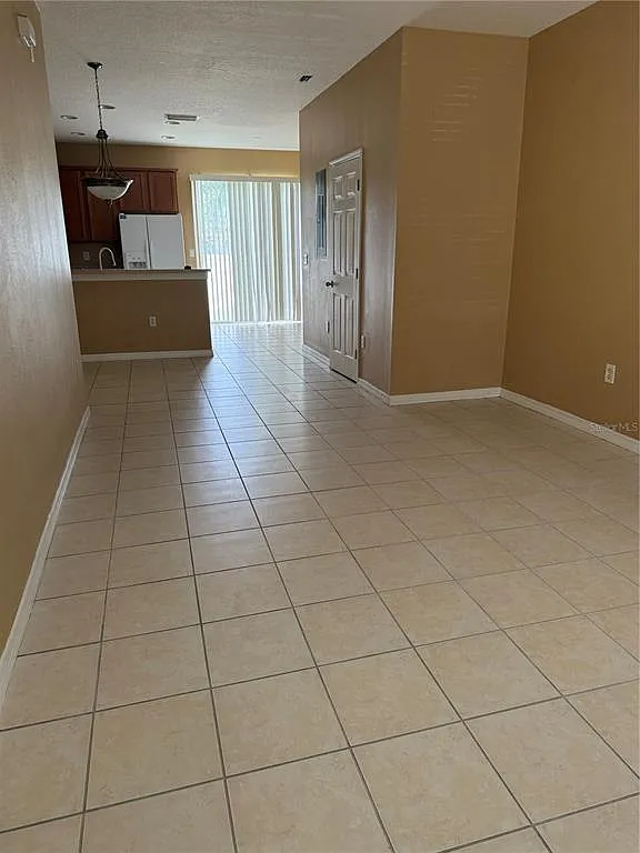 2 bed, 2.5 bath, 1216 sqft, $1,995 — Photo 4