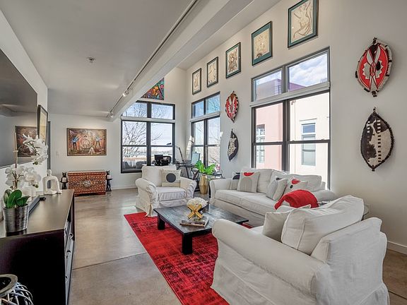 4th image of 1012 Marquez Pl Unit 302
