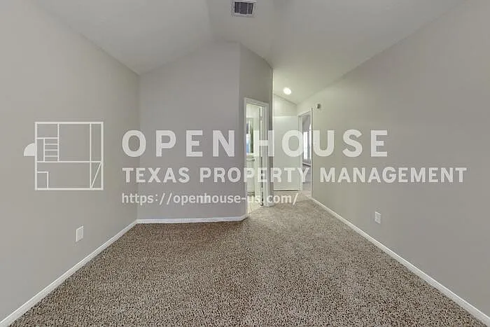 17423 Saxon Dr — Photo 10
