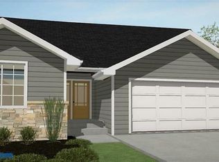 818 W Torreon Way St, Lincoln, NE 68523