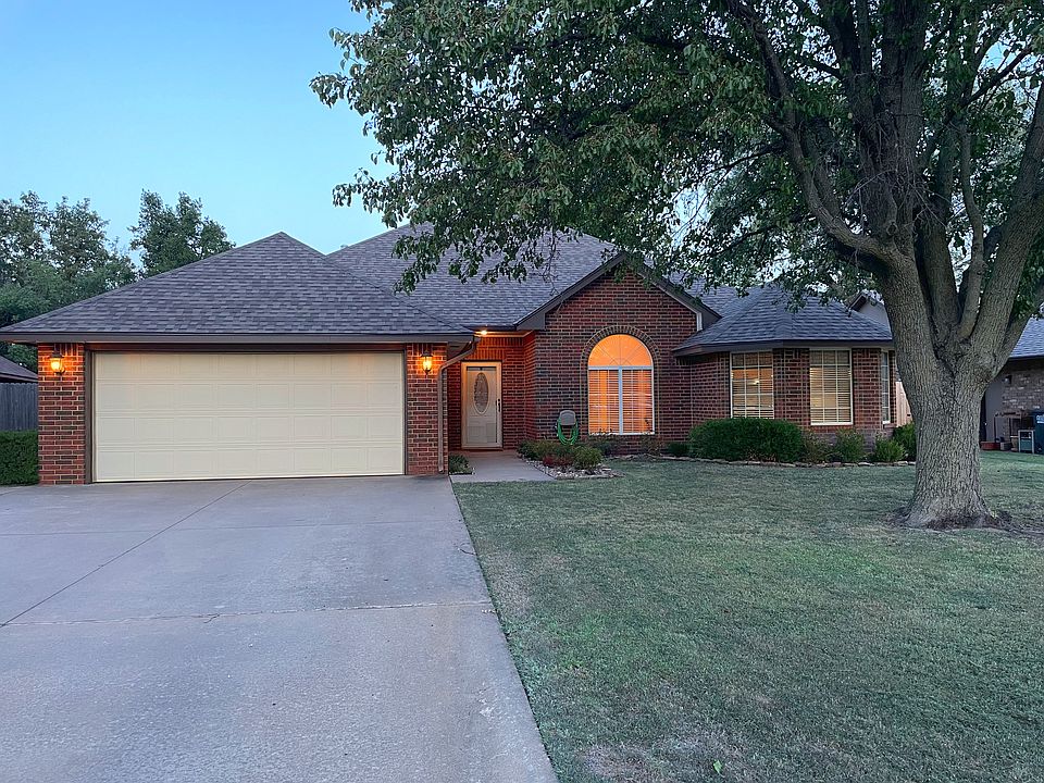 1st image of 1127 Creekdale