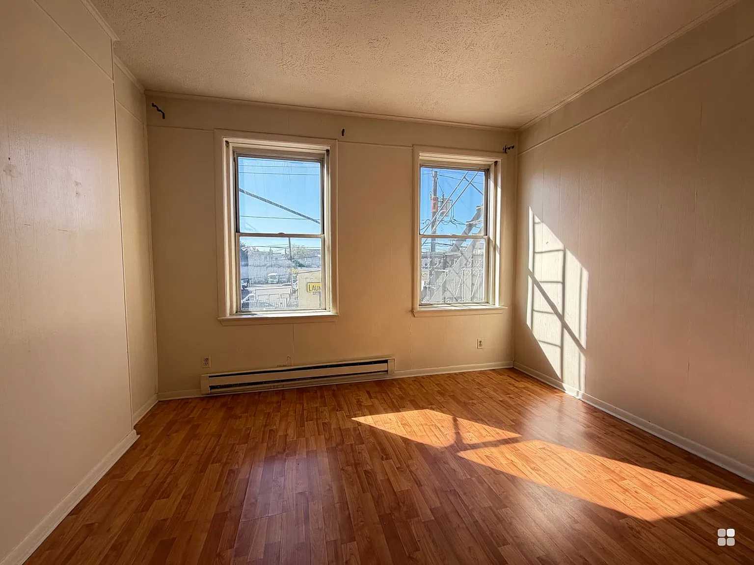 2 bed, 800 sqft, $1,700 — Photo 3