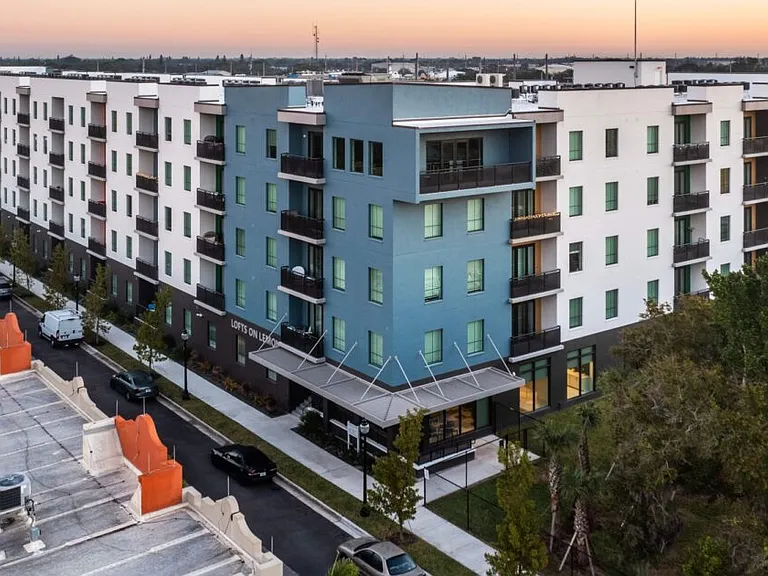 Lofts on Lemon — Photo 6