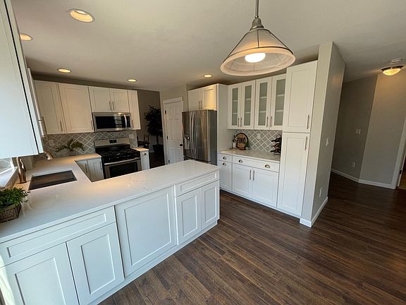 Remodeled kitchen. New cabinets, quartz counter-top