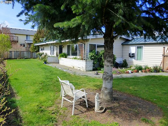 3rd image of 1100 SE 78th Ave
