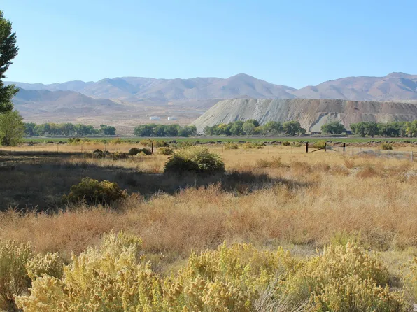 11 Pinto Dr, Yerington, NV 89447