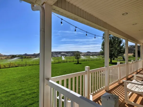 2405 S Lower Boulder Rd, Boulder, UT 84716