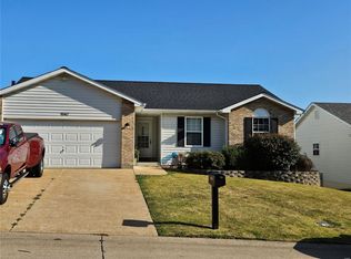 1547 Robert Thompson Dr, Festus, MO 63028