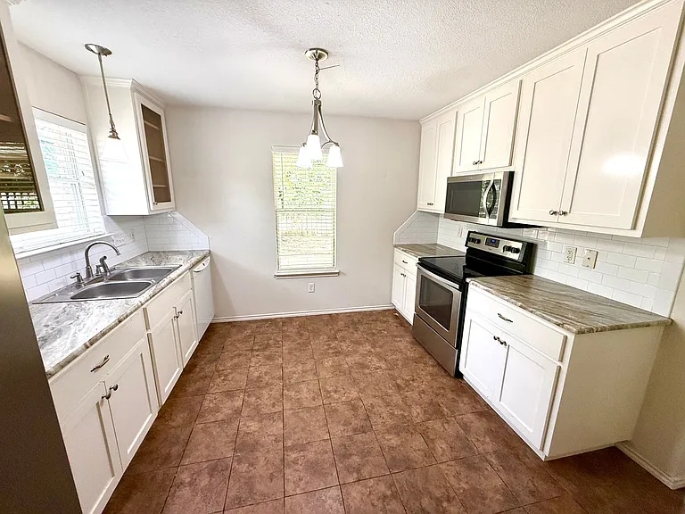 10825 Snow Pea Dr — Photo 7