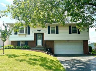 1612 W Cimarron Dr, Peoria, IL