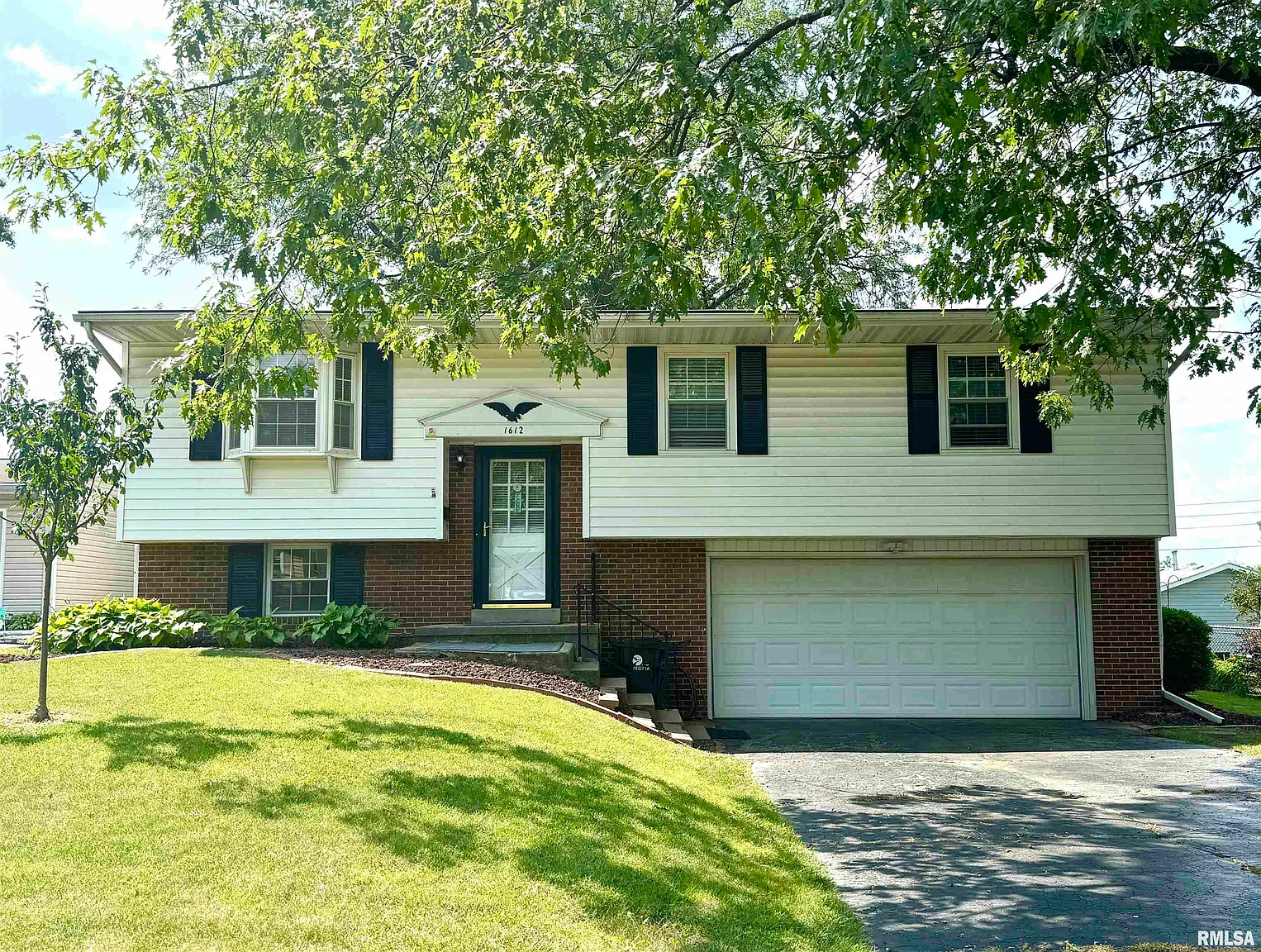 1612 W Cimarron Dr photo 1