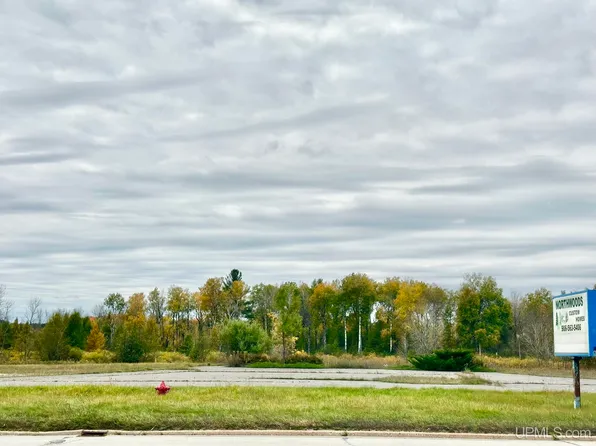 Highway Us #2, Norway, MI 49870