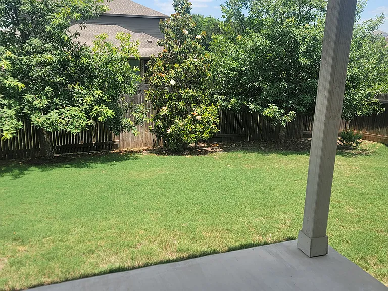1609 Gerald Ln — Photo 41
