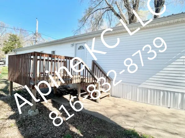 134 Countryside Ln, Saint Joseph, MO 64503