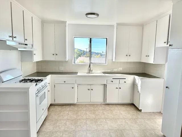 1 bed, 600 sqft, $1,995 — Photo 1