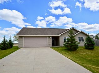 702 Prairiewind Ave, Callaway, MN 56521