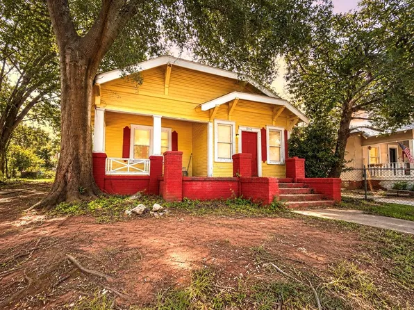 504 W Lacy St, Palestine, TX 75801