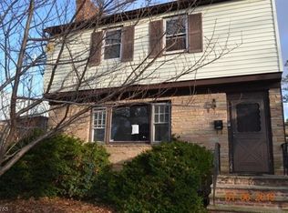 204 Richelieu Ter, Newark, NJ 07106