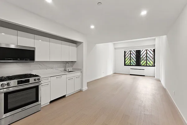 Rented by Kukreja Realty & Insurance Services LLC | media 18