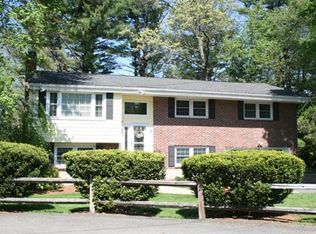 15 Larrabee Ter, Peabody, MA 01960