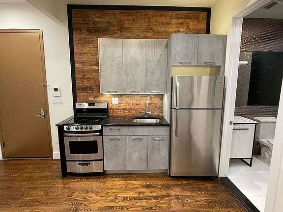 3rd image of 2158 Fulton St APT 1A