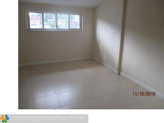 5th image of 550 E Melrose Cir