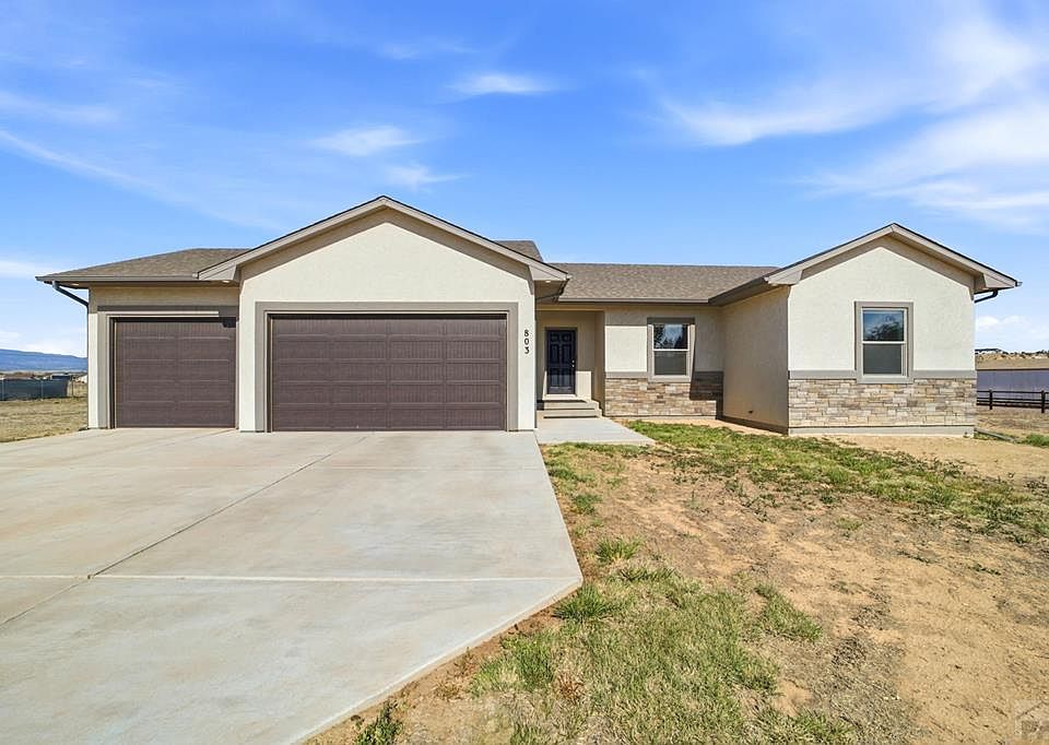 1st image of 803 S Lone Cowboy Dr