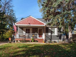 138 Oakglen Dr, Hopkins, MN 55343