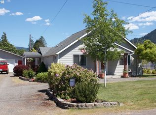 76335 Klohn Rd, Oakridge, OR 97463