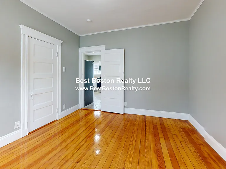 3943 Washington St #1 — Photo 7