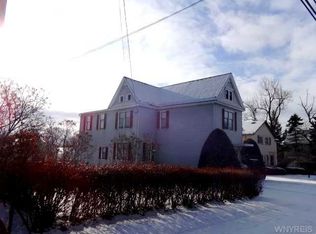 387 Pine Ridge Rd, Buffalo, NY 14225