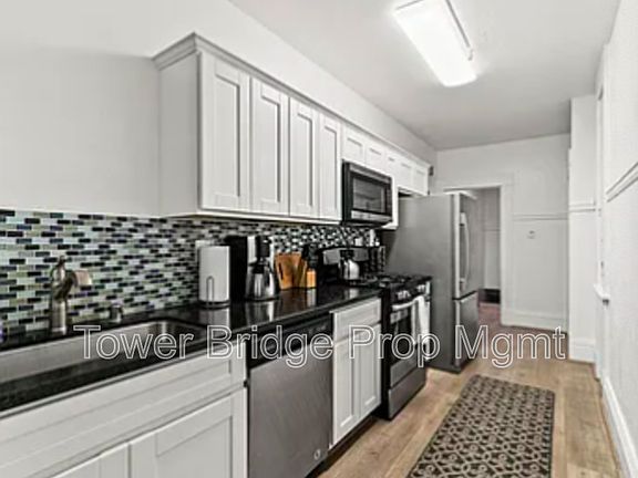 3rd image of 717 17th St APT C