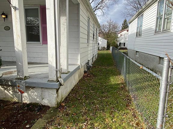 2nd image of 2343 Mundale Ave