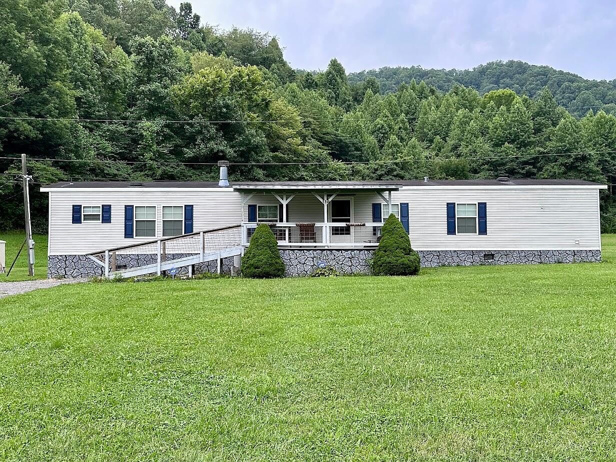 821 Walkers Cir, Gate City, VA 24251 Zillow