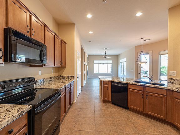 5th image of 41748 N IRON HORSE Drive