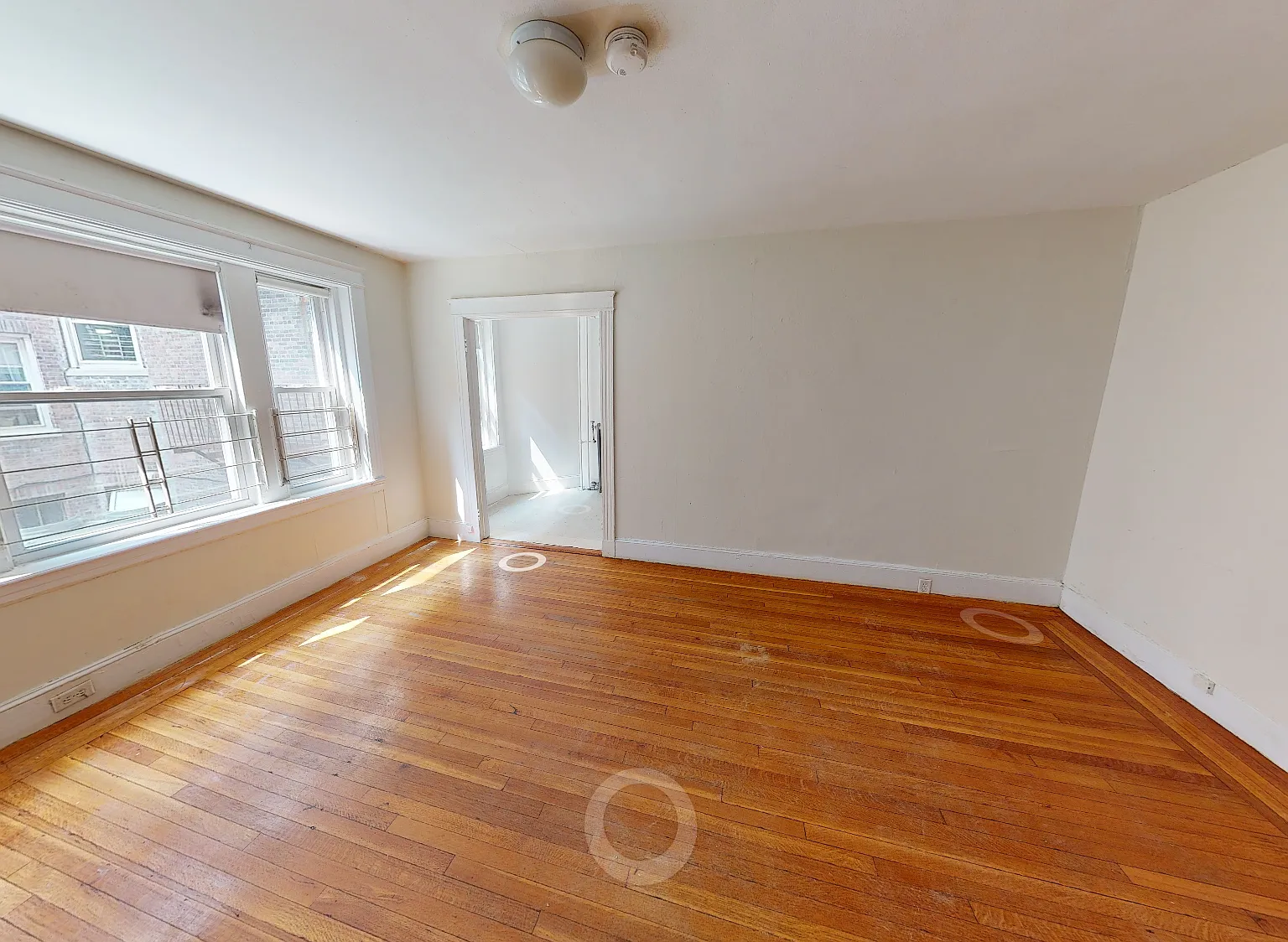 Studio, 400 sqft, $1,950 — Photo 2