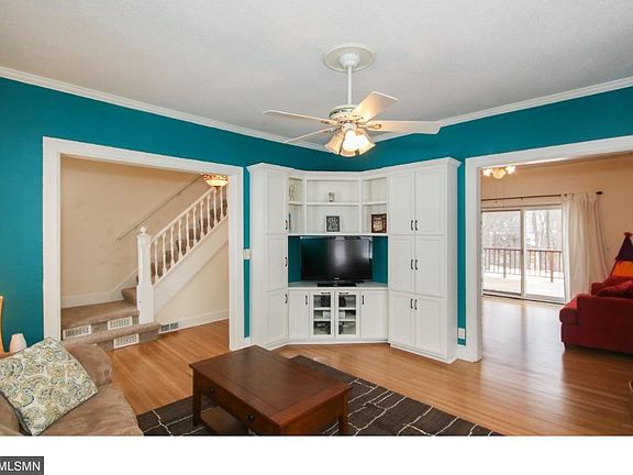 3rd image of 622 Olive St W