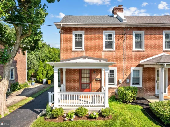 144 Saint Pauls Rd, Ardmore, PA 19003