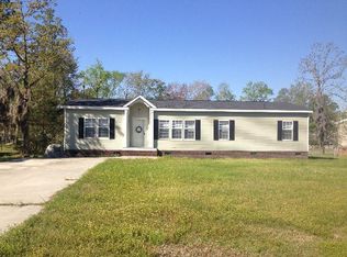 1226 Mill Creek Dr, Manning, SC 29102