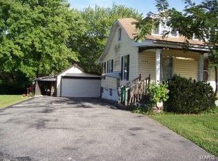 3108 Carlton Dr, High Ridge, MO 63049