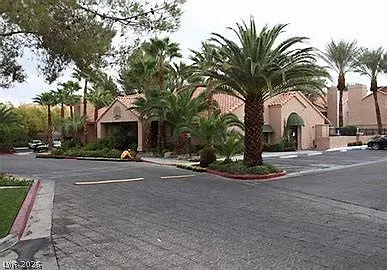1 bed, 1.0 bath, 907 sqft, $1,250 — Photo 1