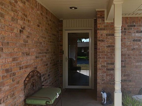 2nd image of 5212 Wildwood Dr
