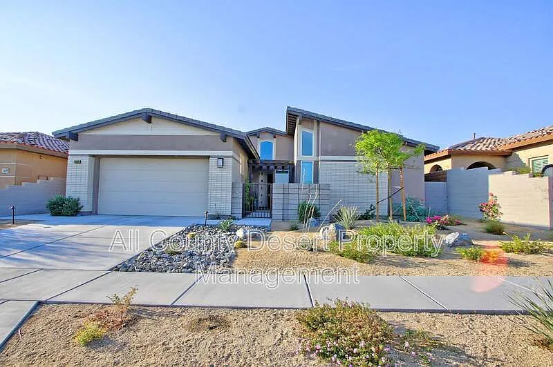 3 bed, 3.0 bath, 2580 sqft, $3,595 — Photo 3